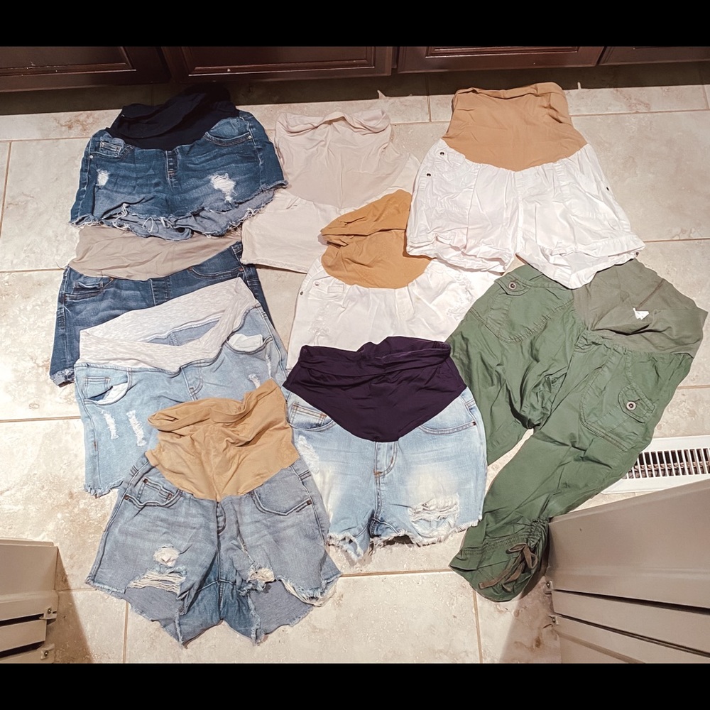 Maternity shorts lot